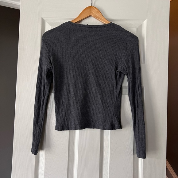 SHEIN Gray Ribbed Cropped Long Sleeve Top Size M - Picture 3 of 3